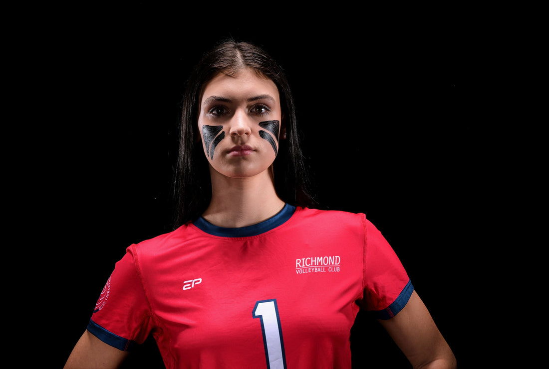 Why Eye Black Causes Breakouts (How to Avoid It in 2026)